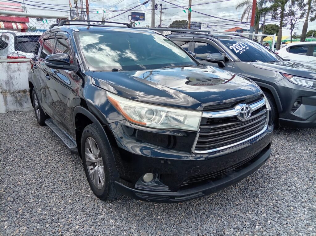 Toyota Highlander XLE 2015