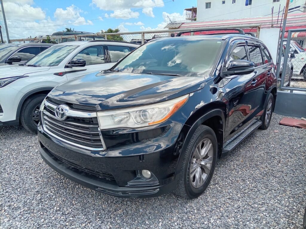 Toyota Highlander XLE 2015