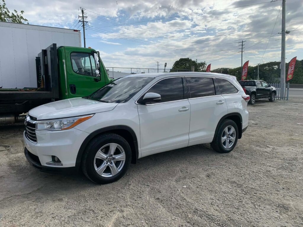 Toyota Highlander Limited 2015