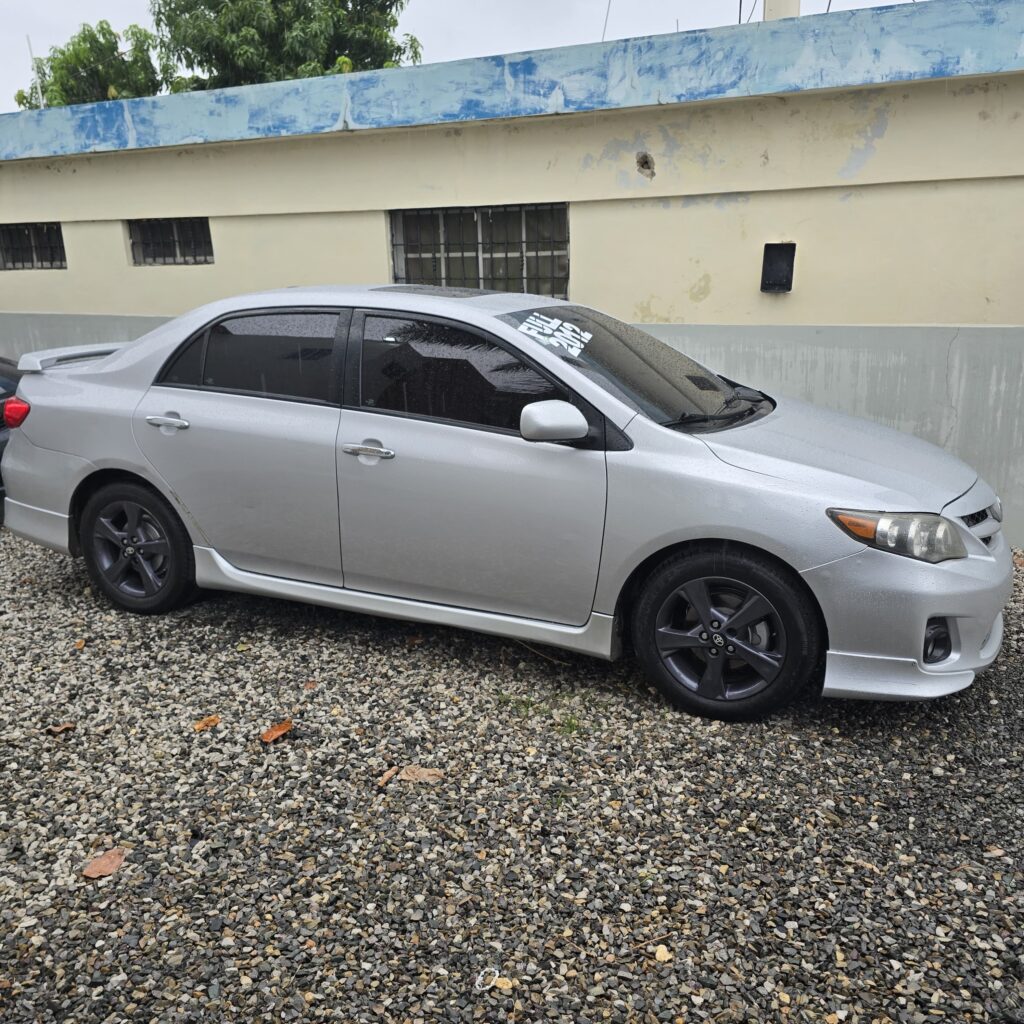 Toyota Corolla S 2012