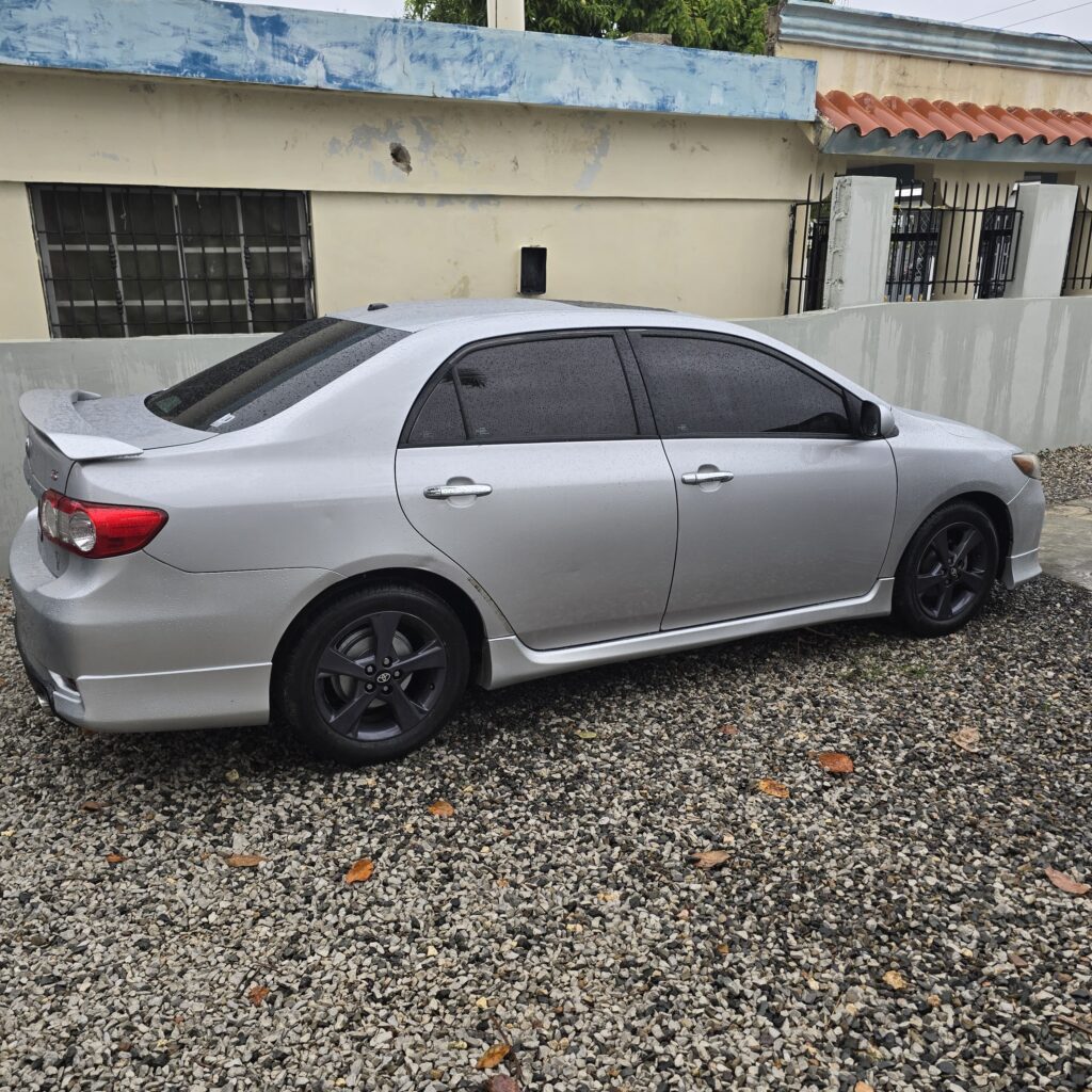 Toyota Corolla S 2012