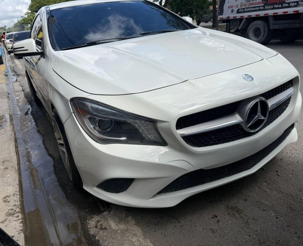 Mercedes-Benz CLA CLA250 2015