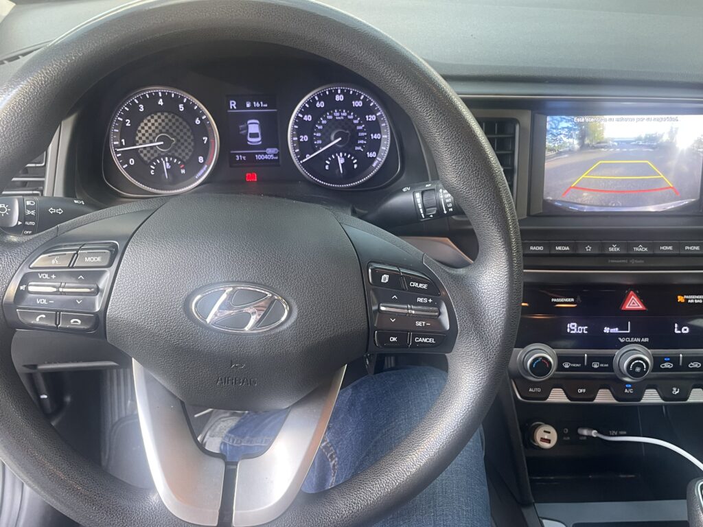 Hyundai Elantra SEL 2020