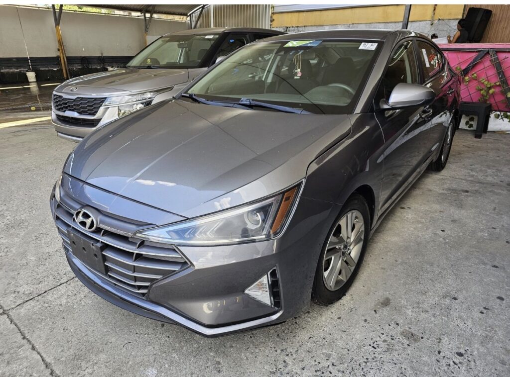 Hyundai Elantra SEL 2020