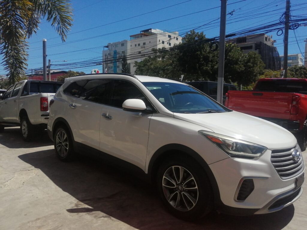 Hyundai Santa Fe Limited 2017