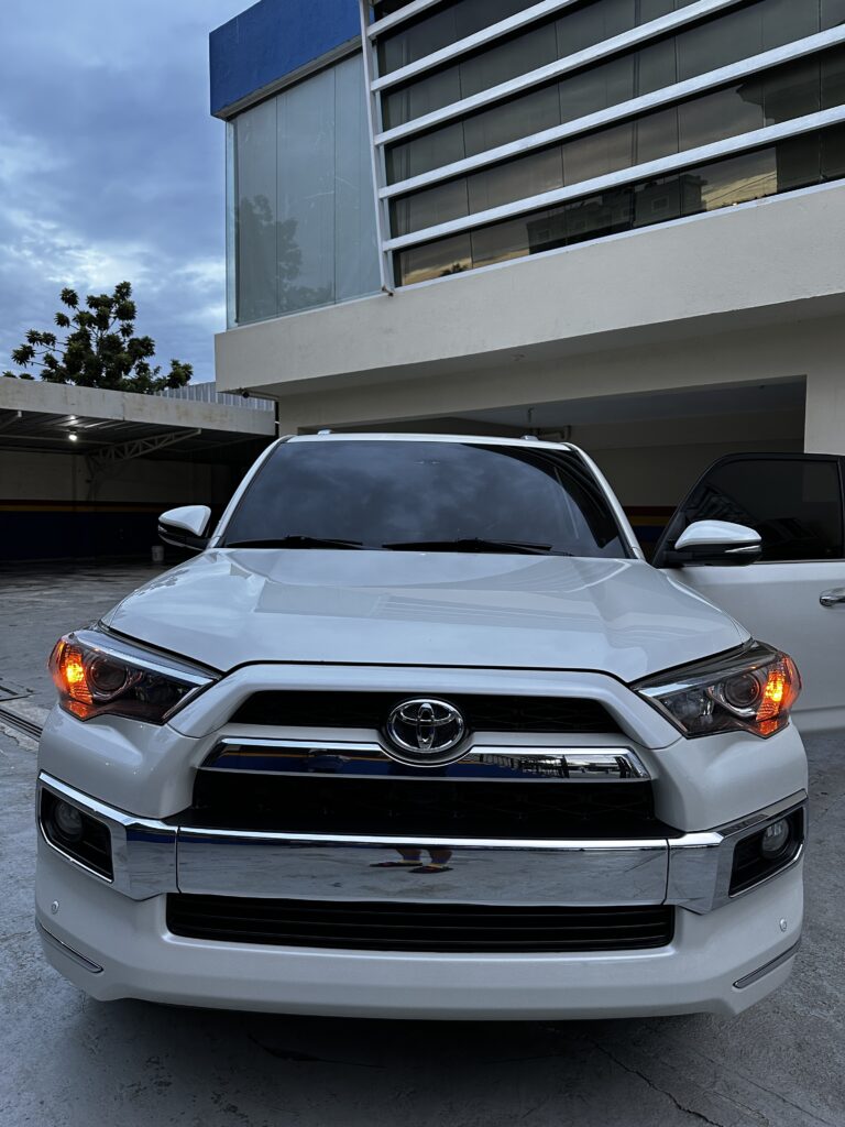 Toyota 4Runner Limited 2020
