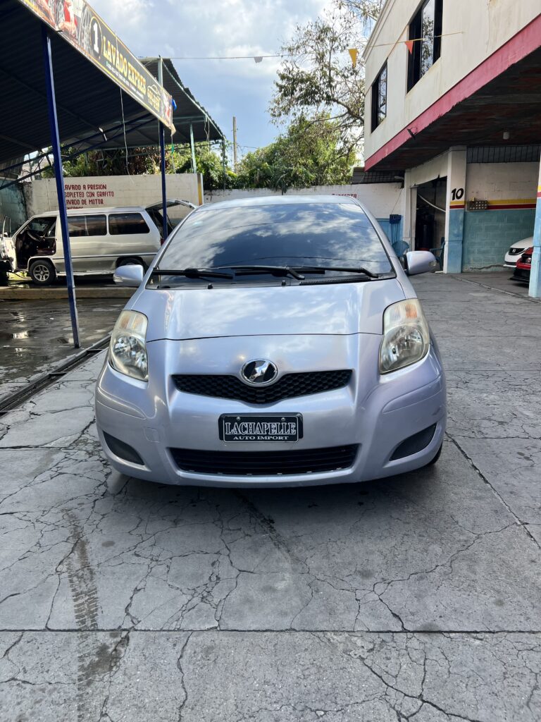 Toyota Vitz japonesa 2011