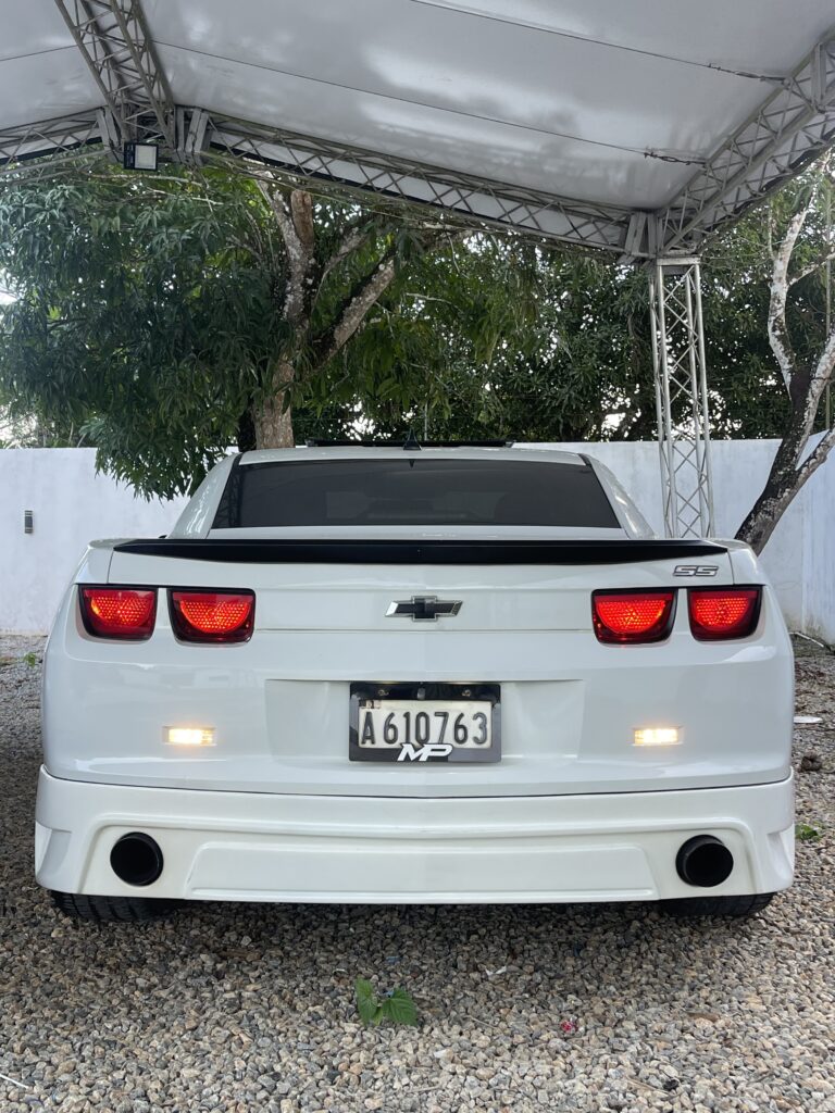 Chevrolet Camaro LS 2012