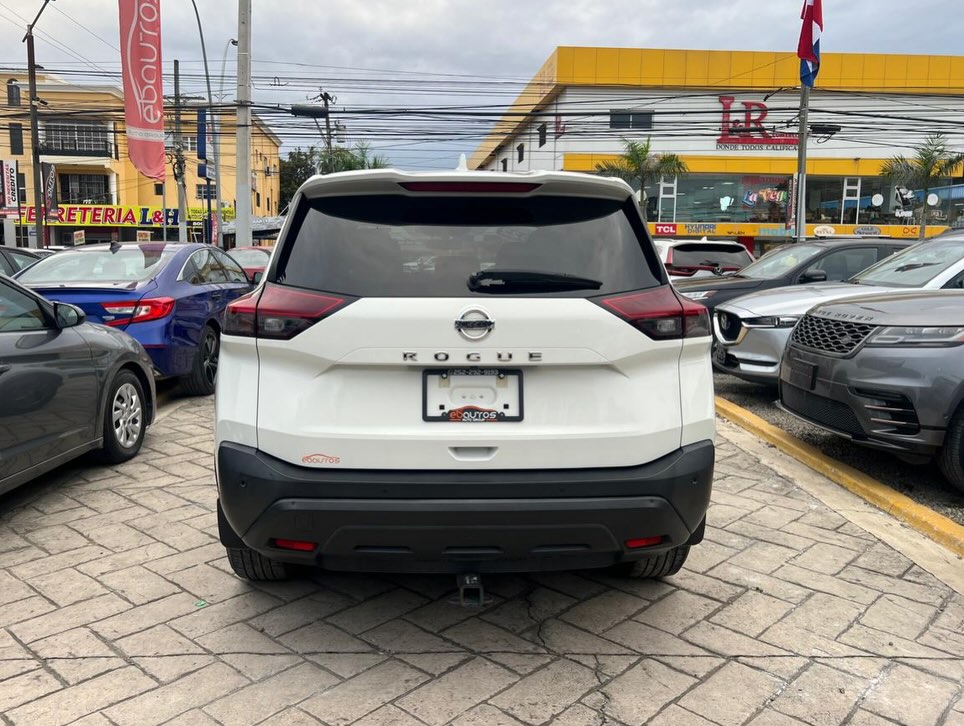 Nissan Rogue Sport S 2022