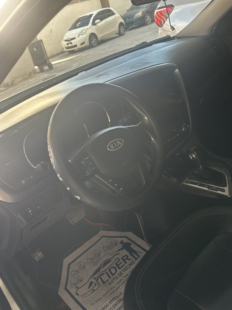 Kia K5 2011