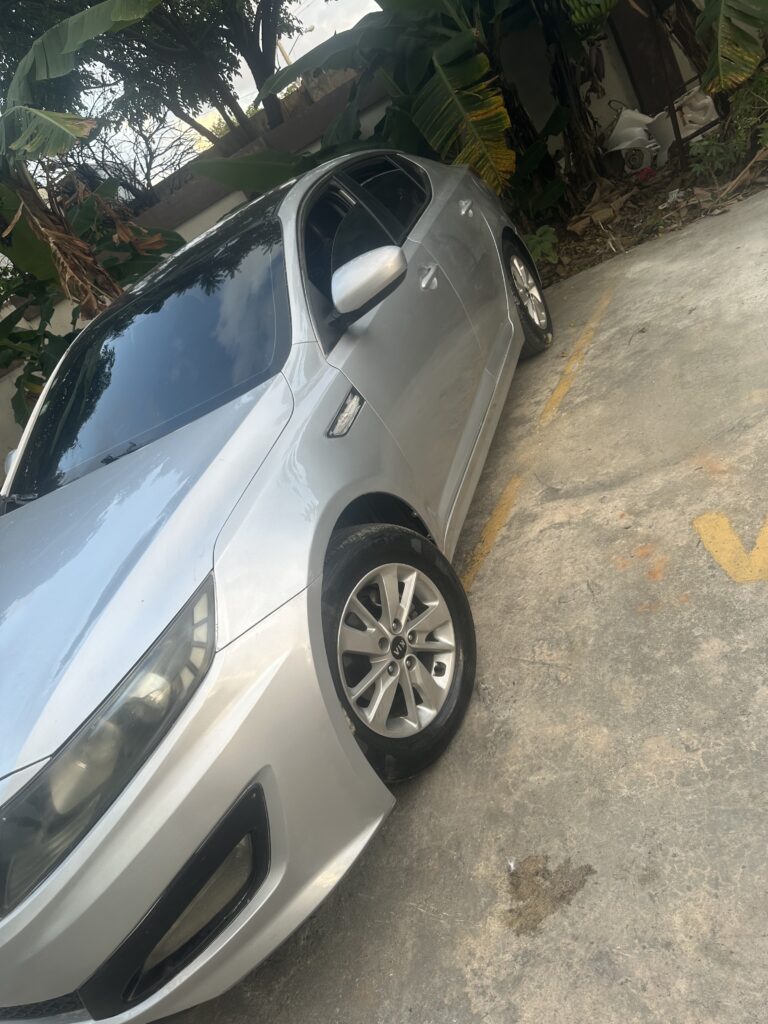 Kia K5 2011