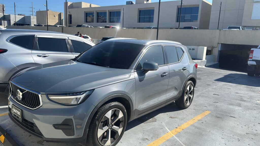Volvo XC40 2023