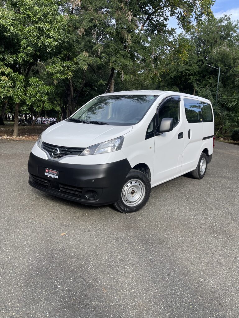 Nissan NV200 2020