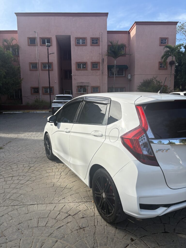 Honda Fit Hybrid 2017