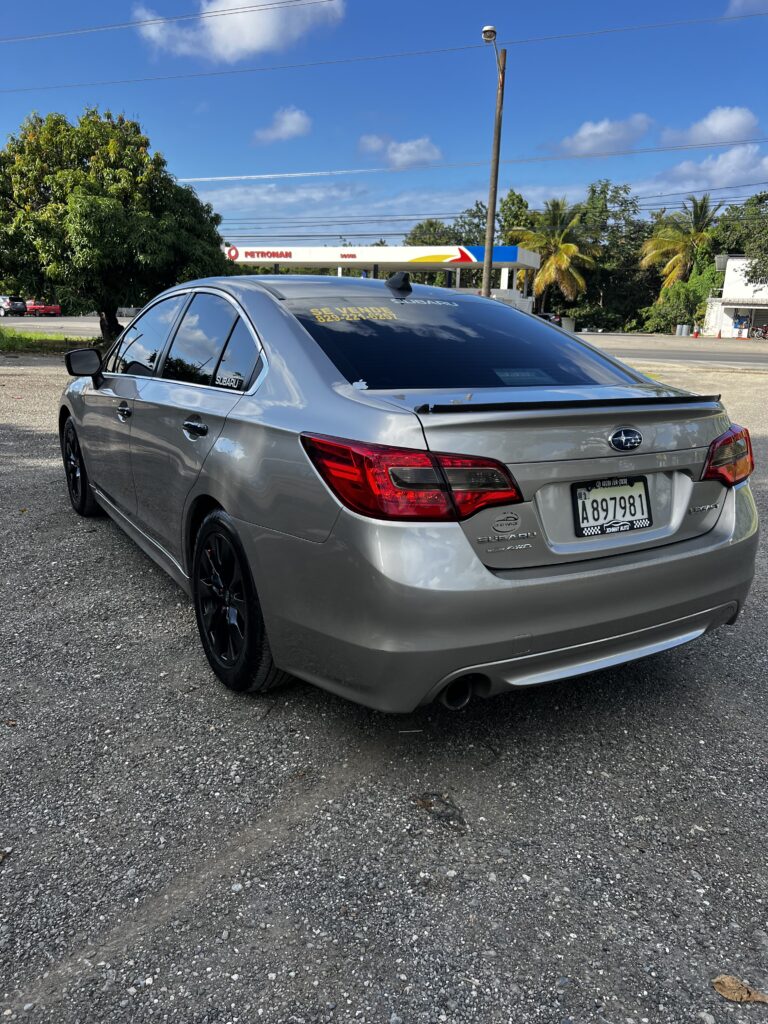 Subaru Legacy 2015