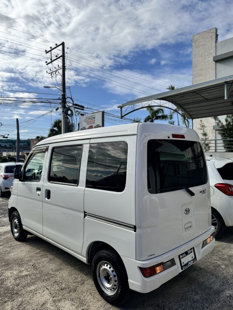 Daihatsu Hijet Cargo 2022