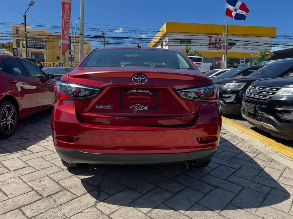 Toyota Yaris LE 2019