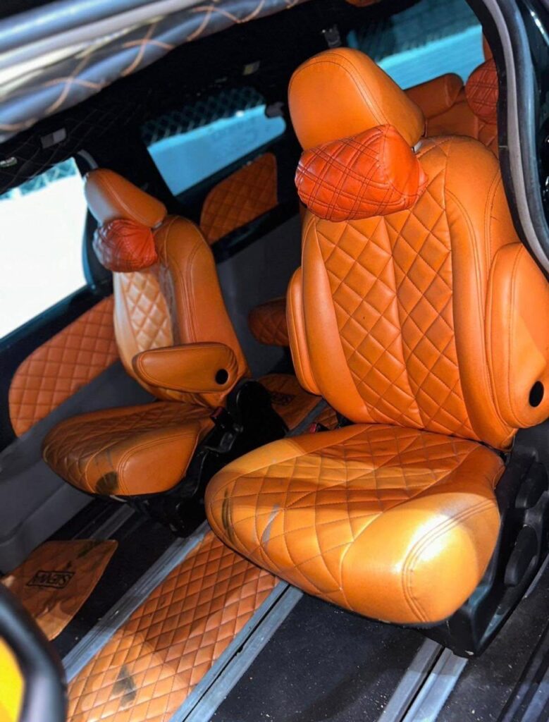 Toyota Sienna CE 2013