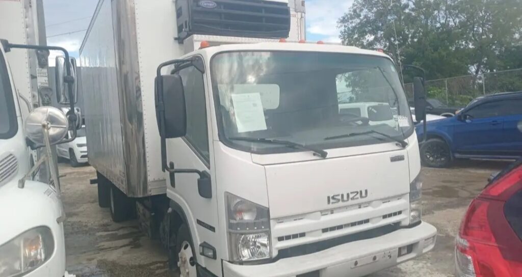 Isuzu F-Series 2015