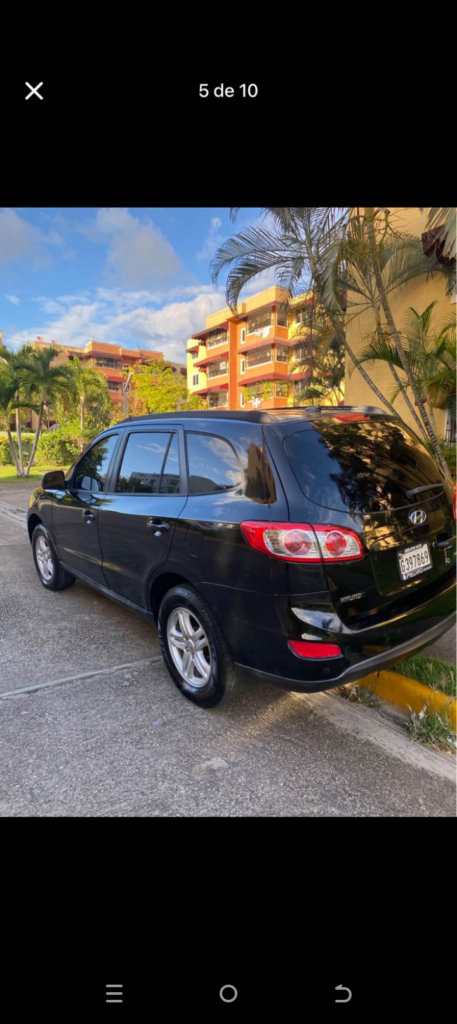 Hyundai Santa Fe Limited 2011