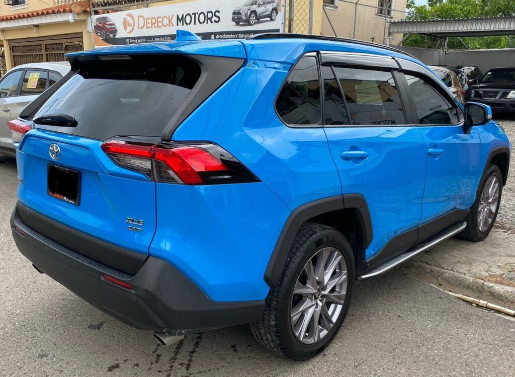 Toyota RAV4 XLE 2019