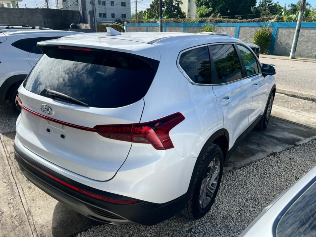 Hyundai Santa Fe Limited 2023