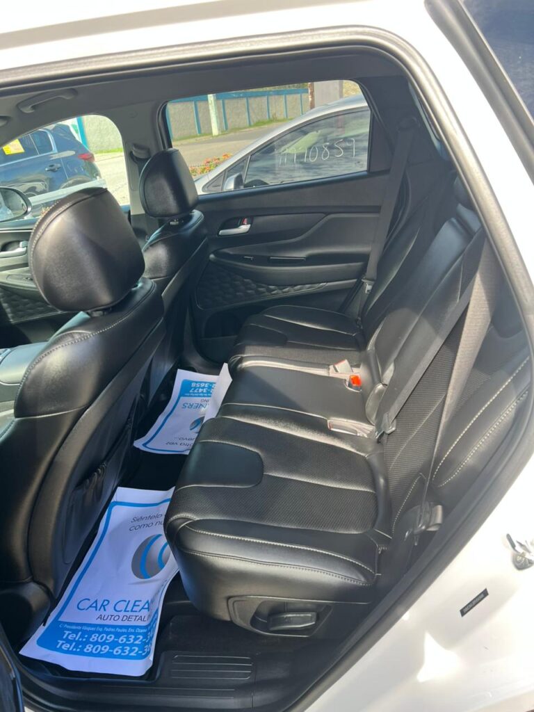 Hyundai Santa Fe Limited 2023