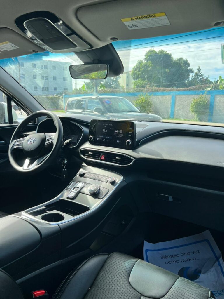 Hyundai Santa Fe Limited 2023