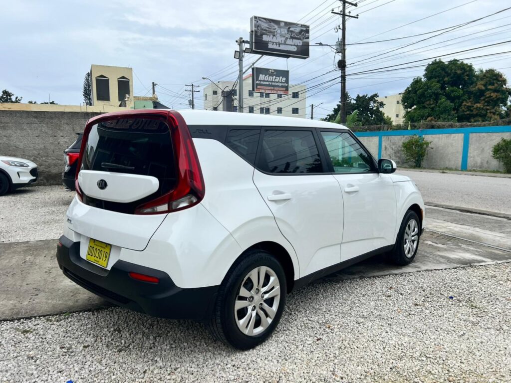 Kia Soul LX 2020