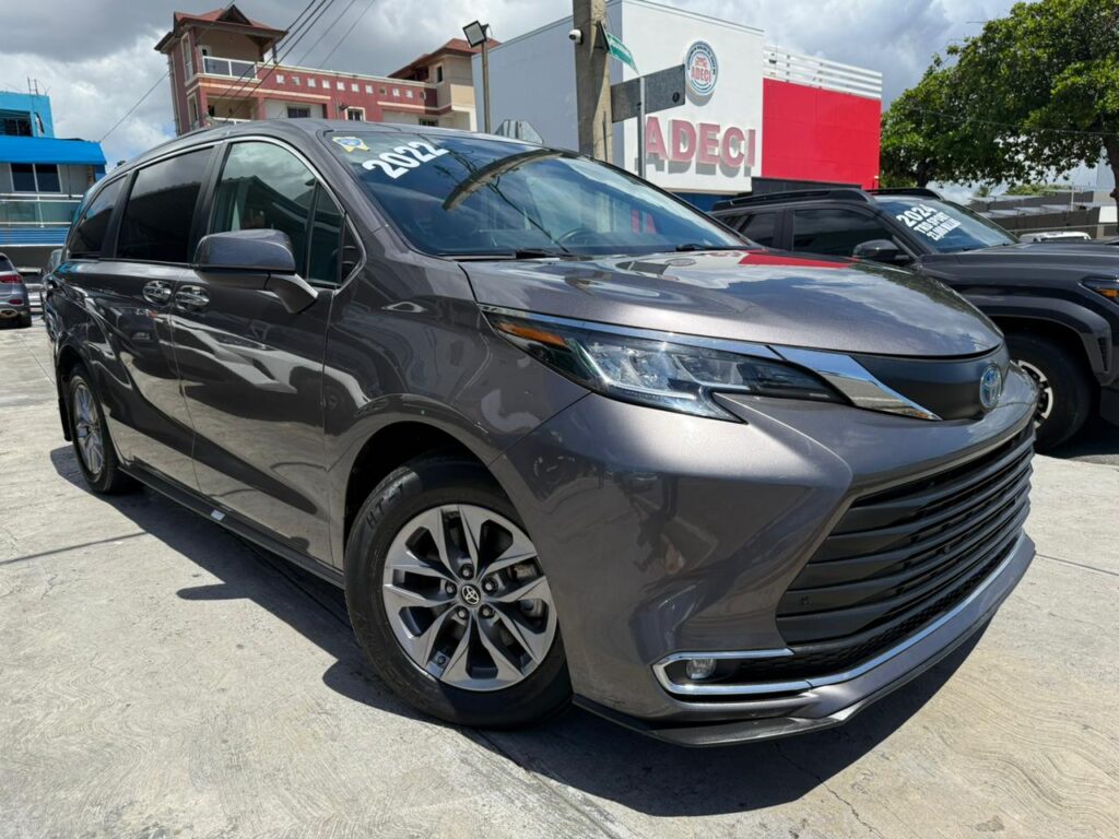 Toyota Sienna XLE 2022