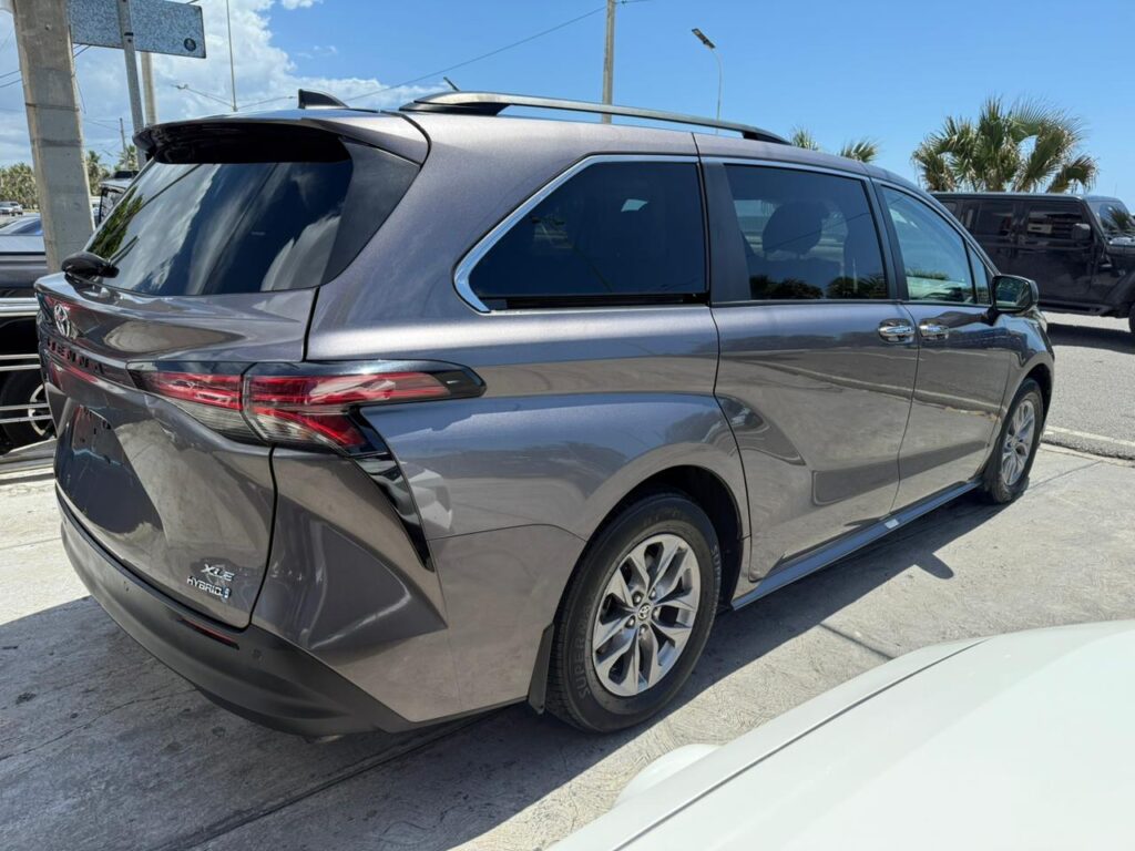 Toyota Sienna XLE 2022