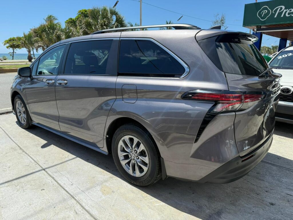 Toyota Sienna XLE 2022