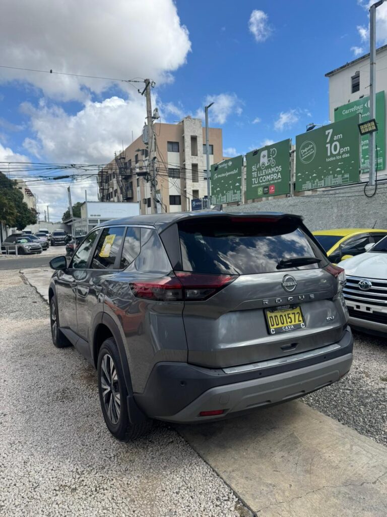 Nissan Rogue SV 2022