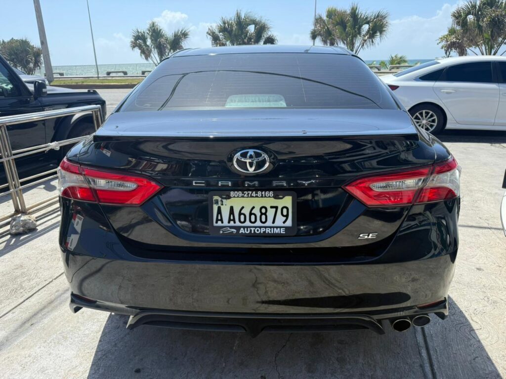 Toyota Camry SE 2018