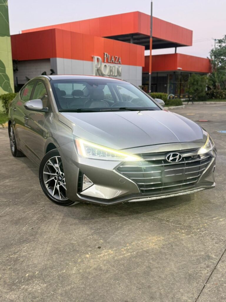 Hyundai Elantra SEL 2020