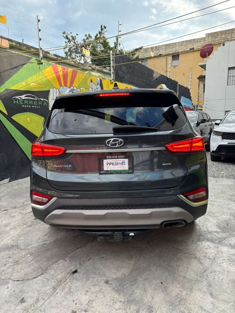 Hyundai Santa Fe Limited 2020