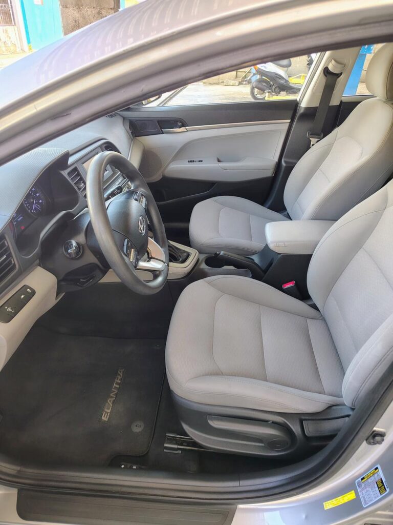 Hyundai Elantra SEL 2020