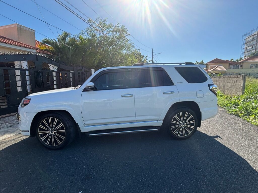 Toyota 4Runner Limited 2019