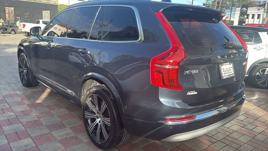 Volvo XC90 B6 2022