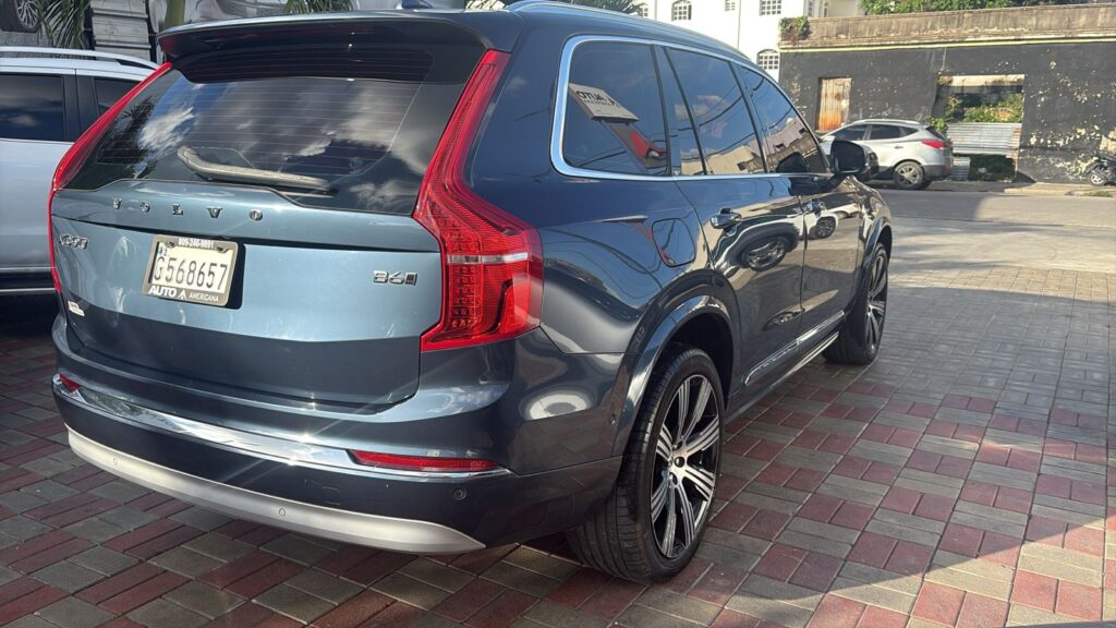 Volvo XC90 B6 2022