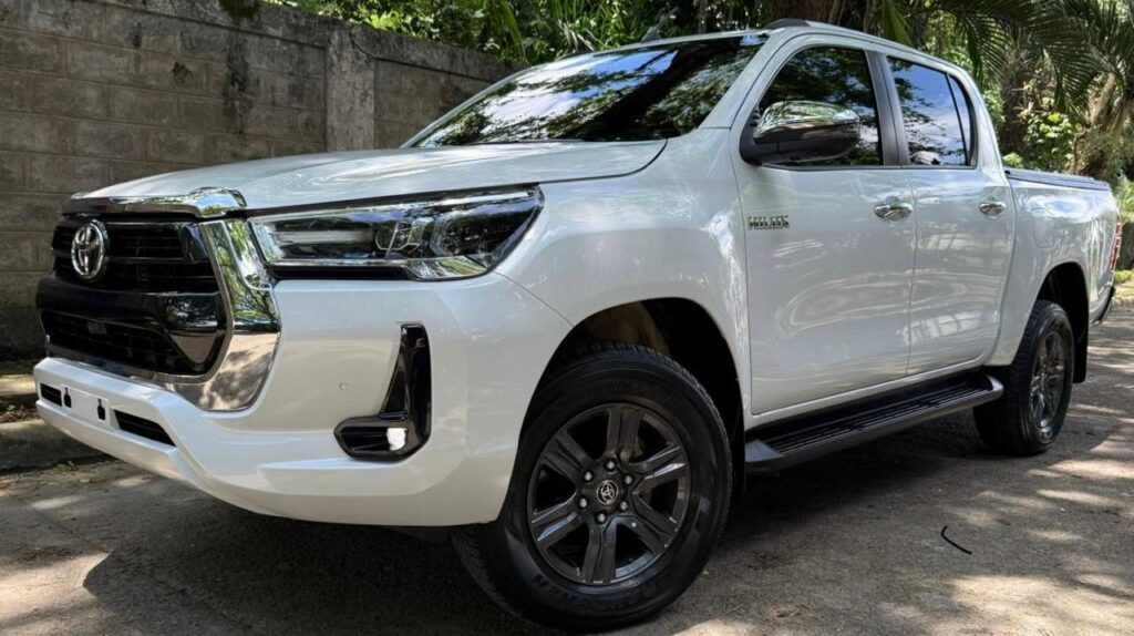 Toyota Hilux SRV 2024