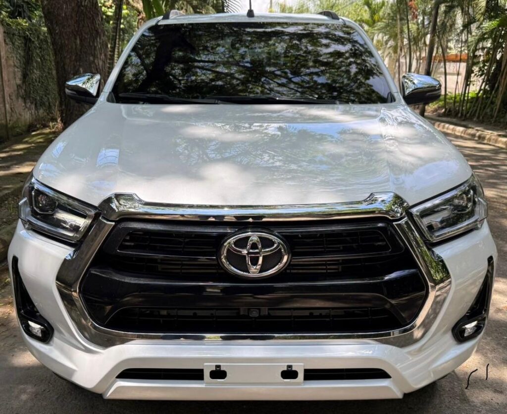 Toyota Hilux SRV 2024