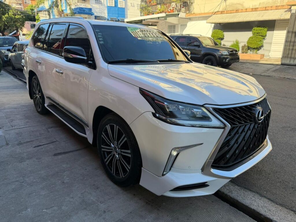 Lexus LX 570 2016