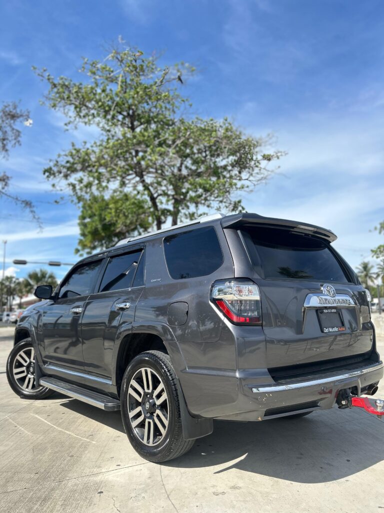 Toyota 4Runner Limited 2016
