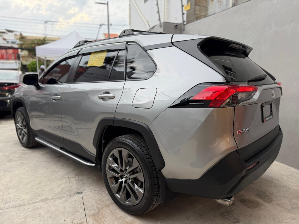 Toyota RAV4 XLE Premium 2022