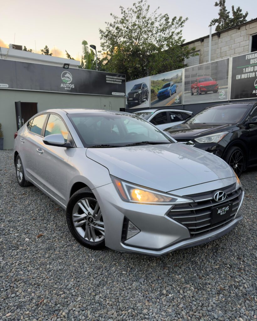 Hyundai Elantra SEL 2020