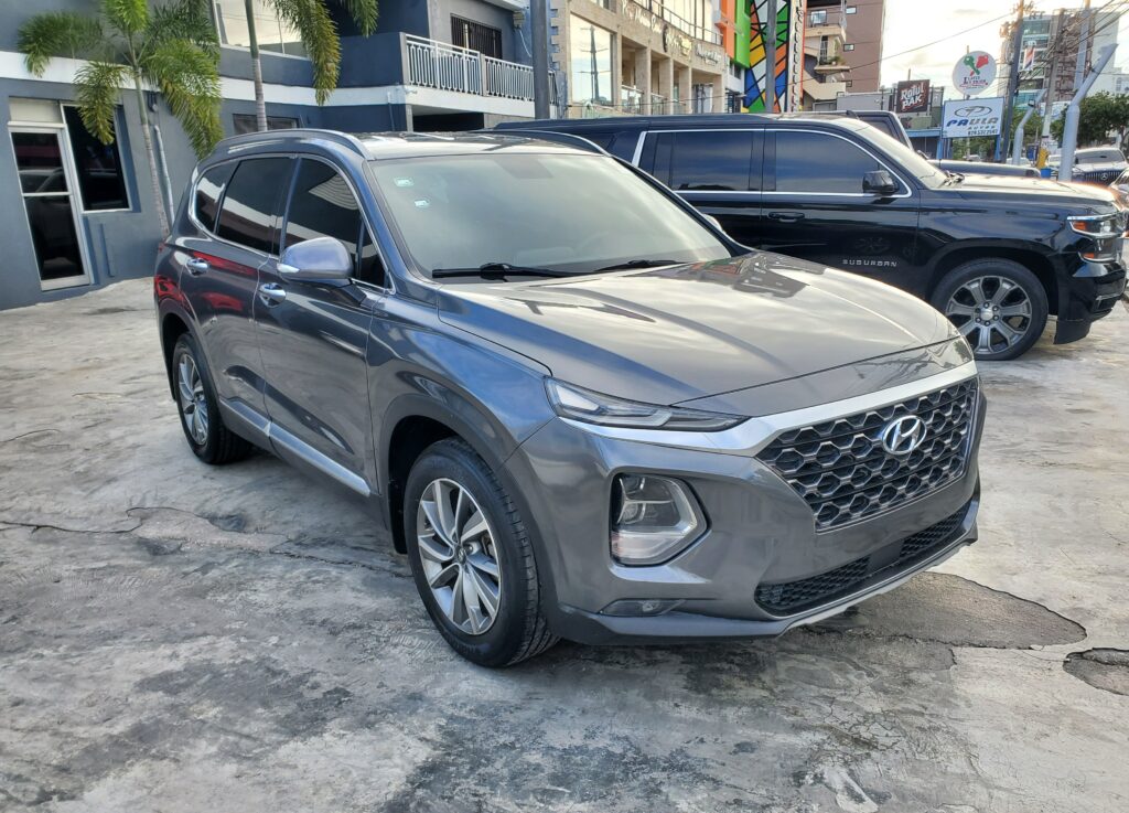 Hyundai Santa Fe SE 2020