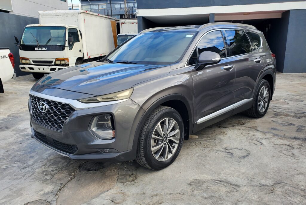 Hyundai Santa Fe SE 2020