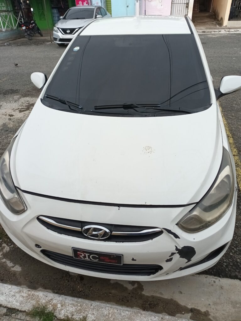 Hyundai Accent 2015