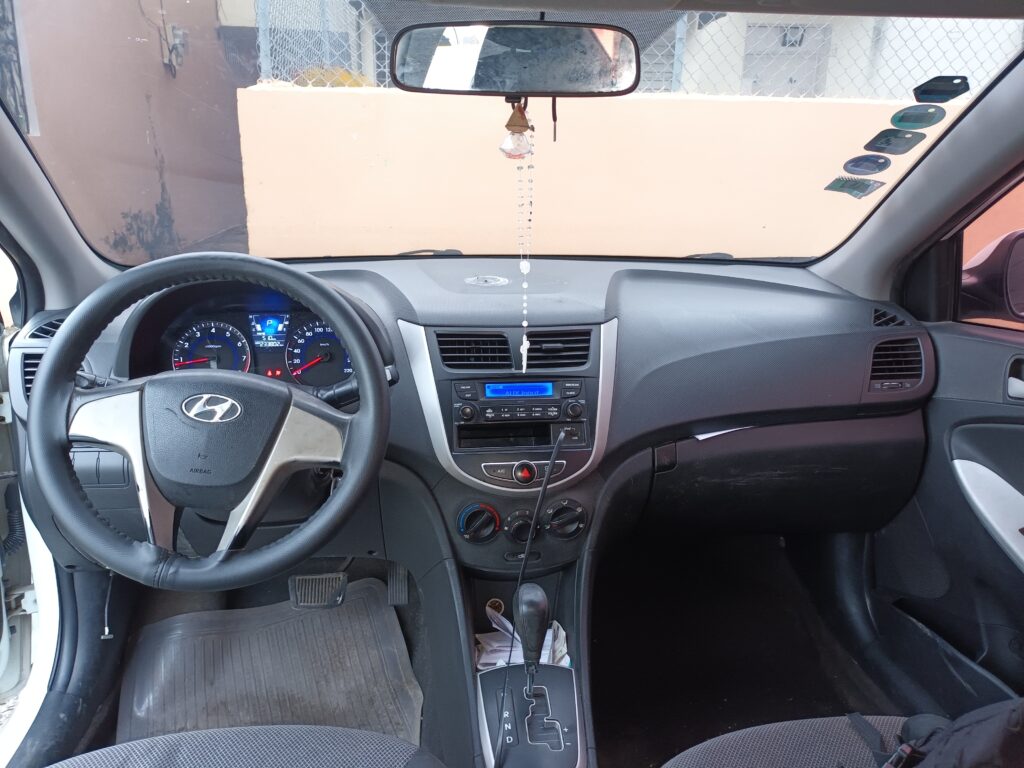 Hyundai Accent 2015
